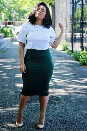 High Waisted Plus Size Outfits, Plus Size Accessories, Curvy First Date Outfit, Plus Size Pencil Skirt Outfit, Curvy Baddie Outfits, Pencil Skirt Ideas, Skirt Diy, Pencil Skirts, Midi Skirt Pencil