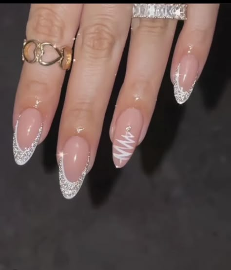 Oval Nails For Christmas, Christmas Nails Inspo 2023, Holiday Nails French Tip Sparkle, December Nails Simple Almond, Ballerina Christmas Nails, Simple Christmas Nails Almond Shape, White Almond Christmas Nails, Ballerina Nails Christmas, Nude Christmas Nails Acrylic