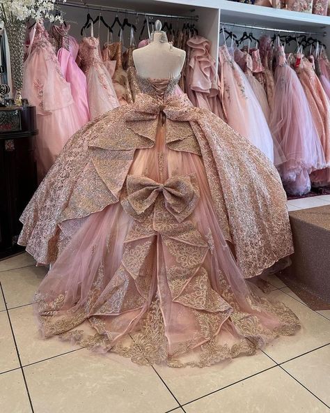 Extra Quinceanera Dresses, Debut Dresses Filipino Pink, Moda 2000 Quinceanera Dresses Pink, Sleeping Beauty Quince Theme, Pink And Gold Quince Dress, Royal Quinceanera Theme, Quinceanera Dresses Rose Gold, Quinceanera Themes Ideas, Sweet 15 Dresses Quinceanera