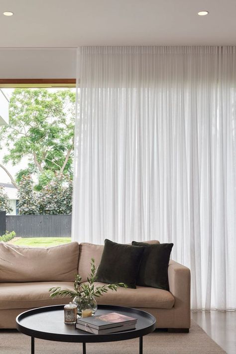 Contemporary sheer curtains connecting lounge interior to outdoor area. Light Curtains Bedroom, Window Covering Ideas, Linen Curtains Living Room, Blinds And Curtains Living Room, Curtain Ideas For Living Room, Sheer Curtains Bedroom, Lounge Curtains, Modern Sheer Curtains, Sheers Curtains Living Room