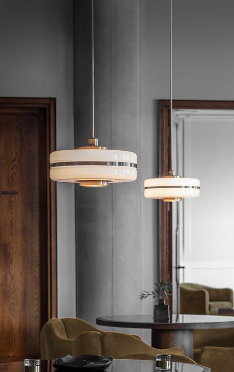 Blitz Design, Lampe Art Deco, Art Deco Lighting, Suspension Design, Chandelier Floor Lamp, Glass Pendant Lamp, Light And Space, Luminaire Design, Luxury Lighting