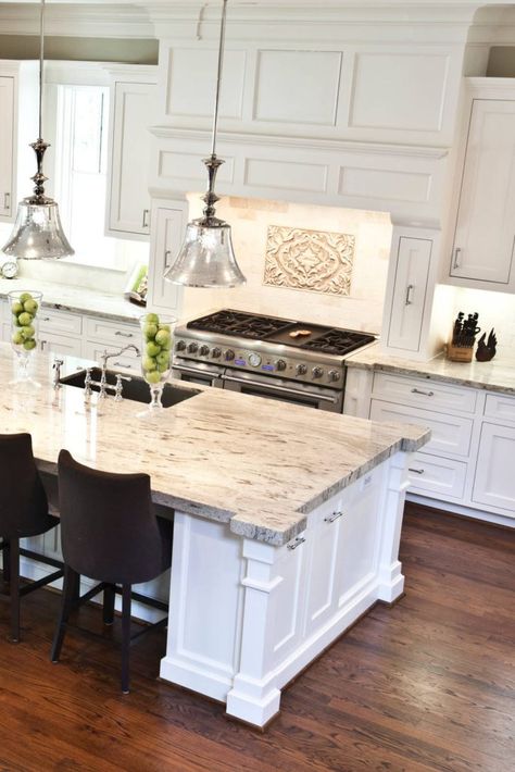 Granite With White Oak Cabinets, Kitchens With White Granite Countertops, River White Granite Countertops Kitchen, White Cabinets Kitchen Design, White Cabinet Cream Countertop, White River Granite Countertops, White Cabinets Oak Floors, Off White Granite Countertops, White Cabinets Cream Countertops