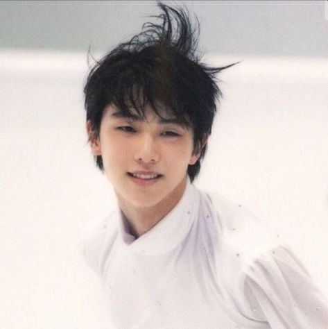 Japanese Ice skater yuzuru hanyu pretty icon Yuzuru Hanyu, Hair, White, Black