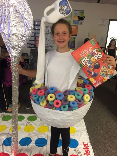 Fruit Loops Cereal Bowl costume with milk jug headpiece. My daughter won 1st place at her school's Halloween costume contest! Easy Diy Halloween Costumes, Kostum Halloween, Halloween Costumes To Make, Diy Halloween Costumes For Kids, Homemade Halloween Costumes, Diy Halloween Costumes Easy, Homemade Costumes, Homemade Halloween, Easy Diy Halloween