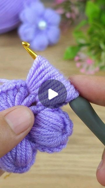 Crochet Loop Flower, How To Crochet Puff Flowers, Embrodery Stiching Flowers Diy, Crochet Free Flower Patterns, Crochet Flowers Free Pattern Easy Granny Squares, Crochet Puff Flowers Free Pattern, Wool Flowers How To Make, How To Crochet A Flower For Beginners, Flowers Crochet Pattern Free