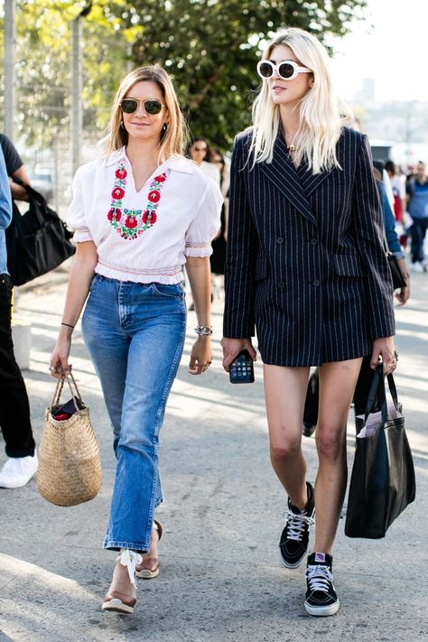 Street style à la Fashion Week printemps-été 2017 à New York 2019 Outfits, Fashion Gone Rouge, Nyfw Street Style, Street Style Summer, Style Minimaliste, Street Style Chic, Spring Summer 2017, Street Style Looks, Street Chic