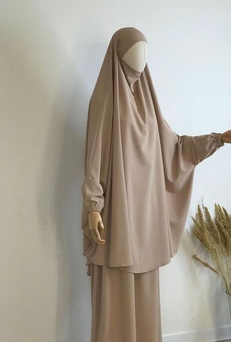 Islamic Modest Fashion, Muslimah Fashion Casual, Moslem Fashion, Muslimah Outfit, Hijab Designs, Mode Turban, Modest Fashion Hijab, Muslim Outfits Casual, Muslim Fashion Hijab Outfits