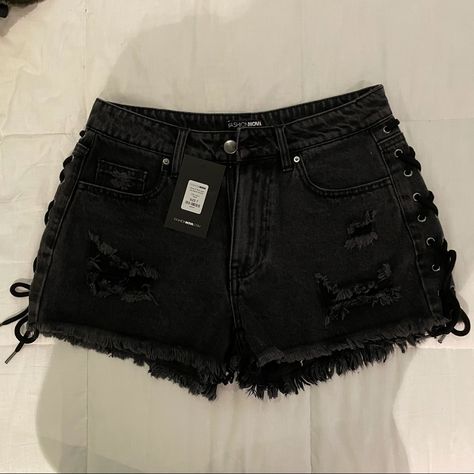 Super Cute Moto Shorts With Lace Up The Side. Never Worn, Run A Bit Small. High Waisted. New With Tags Low Waisted Black Shorts, Black Baggy Shorts, Emo Shorts, Short Black Shorts, Black Mini Shorts, Black Ripped Shorts, Scene Shorts, Scene Clothing, Goth Shorts