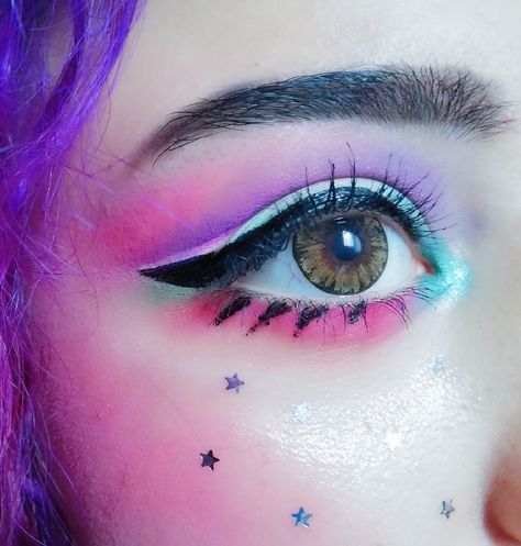 Decora Makeup Look, Yume Kawaii Makeup, Harajuku Makeup Kawaii, Kawaii Eye Makeup, Scene Queen Makeup, Vaporwave Makeup, Decora Makeup, Harajuku Nails, Cotton Candy Makeup