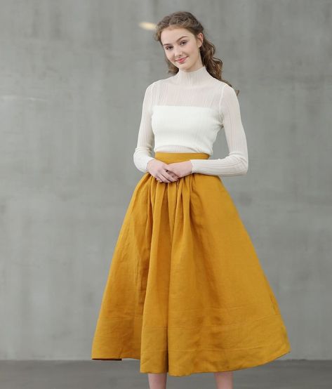 1950 Skirt, Yellow Skirt Outfits, Mustard Yellow Skirts, Mustard Skirt, Skirt A Line, Yellow Skirt, Skirt Trends, Skirt Pleated, Line Skirt