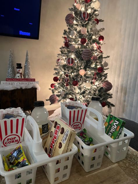 Christmas Movie Box Ideas, Christmas Movie Pajama Party, Christmas Movie Birthday Party Ideas, Movie Night Projector Inside, Christmas Kids Movie Night, Christmas Family Movie Night Ideas, Cozy Christmas Movie Night Aesthetic, Kids Christmas Movie Night Ideas, Holiday Movie Night Ideas