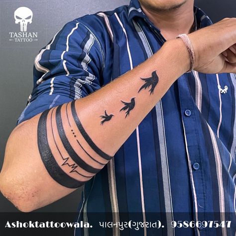 Tatoos Men Hand Band, Tatoos Men Ideas Hand, Best Tattoos For Men Hand, Eagle Band Tattoo, Tattoo Bands For Men, Hand Band Tattoo For Men, Band Tattoo Men, Band Tattoo For Men, Tattoo Stripes