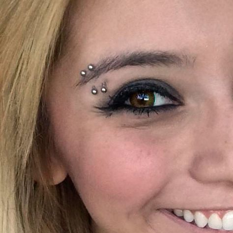 7 Celebrity Eyebrow Piercings | Steal Her Style Eyebrow Piercing Double, Barbell Tattoo, Double Eyebrow Piercing, Dream Piercings, Celebrity Eyebrows, Eyebrow Piercings, Eyebrow Piercing Jewelry, Piercings Jewelry, Nostril Ring