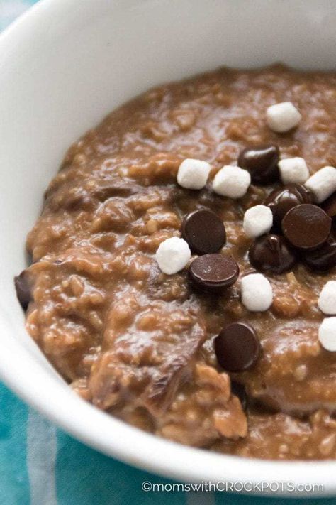 What a special way to wake up on a snow day, or any day. Try this yummy Crockpot Hot Cocoa Oatmeal Recipe Crockpot Oats, Crockpot Hot Cocoa, Oatmeal Crockpot, Cocoa Oatmeal, Crockpot Rotisserie Chicken, Best Oatmeal Recipe, Rotisserie Chicken Soup, Crockpot Oatmeal, Oats Chocolate