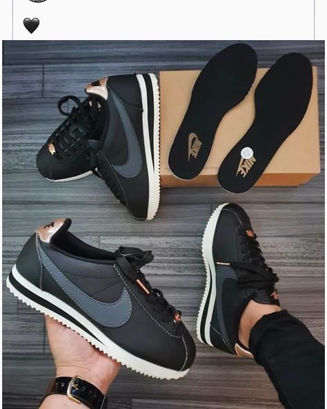 Black Nike Cortez Nike Cortez Mens, Nike Cortez Shoes, Air Force One Shoes, Pretty Shoes Sneakers, Kicks Shoes, Nike Sneakers Women, Shoes Sneakers Jordans, Sneaker Lovers, Cute Sneakers