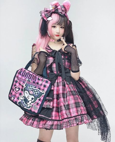 Punk Lolita | Lolita Fashion Wiki | Fandom Glitter Outfit, Heels Glitter, Pastel Goth Outfits, Estilo Harajuku, Vestidos Retro, Harajuku Fashion Street, Lolita Outfits, Aesthetic Grunge Outfit, Moda Punk