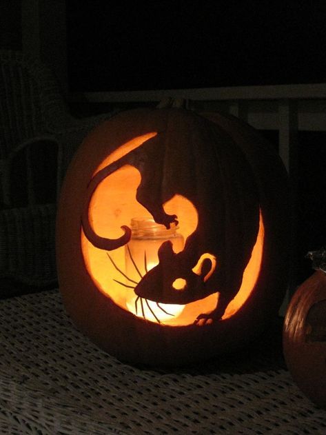 pumpkin carving idea :) (scheduled via http://www.tailwindapp.com?utm_source=pinterest&utm_medium=twpin) Simple Jack, Lantern Template, Cute Pumpkin Carving, Scary Halloween Pumpkins, Pumkin Carving, Halloween Pumpkin Carving Stencils, Creative Pumpkin Carving, Amazing Pumpkin Carving, Easy Pumpkin Carving