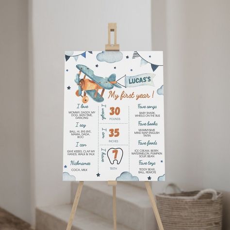 Crafting Memories: DIY First Birthday Milestone Sign Concepts Airplane 1st Birthday, Baby Footprints Christmas, Baby Handprint Art, Baby Handprint Crafts, Time Flies Birthday, First Birthday Milestone, Birthday Milestone Board, First Birthday Posters, Milestone Stickers