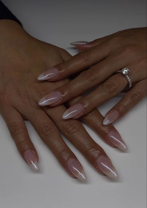 Classy Natural Nails French Tips, American Tips Nails, Naked French Tip Nails, American Nails French, Naked French Manicure, American French Tip, American French Nails, American Tip Nails, American French Manicure