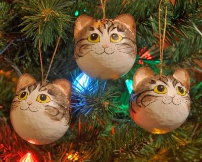 Cat Christmas Tree, Cat Christmas Ornaments, Painted Gourds, Painted Christmas Ornaments, Cat Ornament, Cat Christmas, Diy Stuffed Animals, Xmas Ornaments, Tabby Cat