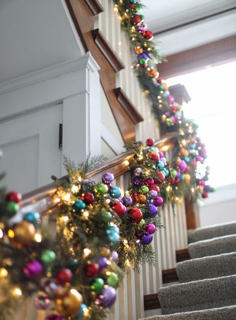 20 Rainbow DIY Christmas Decorating Ideas | Home Design And Interior Christmas Banister, Christmas Stairs Decorations, Christmas Stairs, Rainbow Christmas Tree, Rainbow Garland, Christmas Staircase, Rainbows Christmas, Beautiful Christmas Trees, Holiday Inspiration