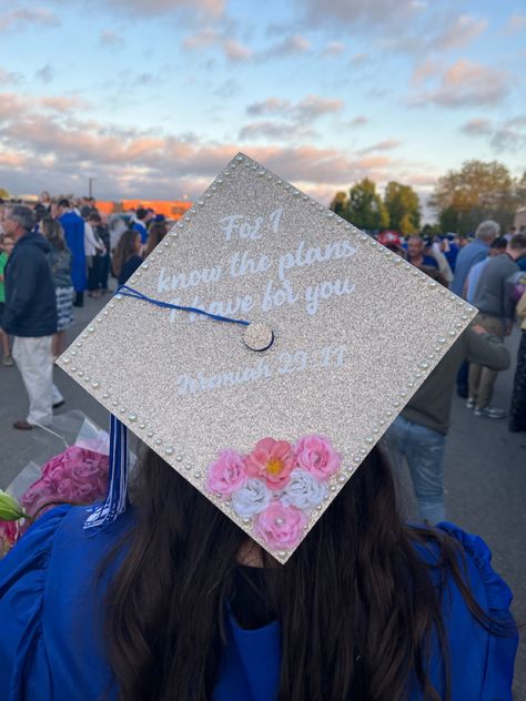 Graduation Cap Honoring Loved One, Grad Cap Inspo Christian, Christan Grad Caps, Christian Cap Decoration Graduation, Christian Caps Graduation, Cap Decoration Graduation Christian, Scripture Graduation Cap, Graduation Cap Christian, Christian Grad Cap Ideas