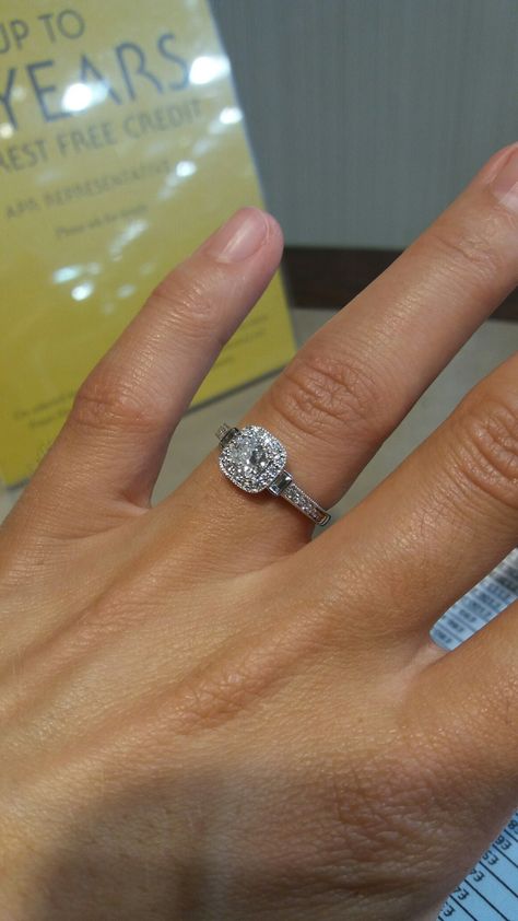 Square engagement ring Square Engagement Ring, Flash Ring, Square Engagement Rings, Solitaire Diamond, Fine Rings, Diamond Solitaire, How Can, Diamond Engagement, Engagement Ring