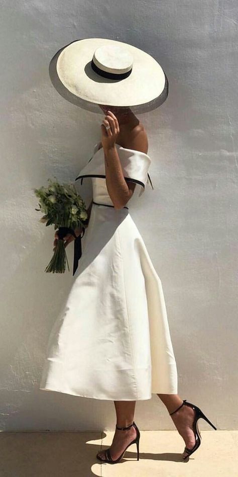 Sukienki Maksi, Classy Hats, Dorothy Dandridge, Look Retro, Mode Chic, Ținută Casual, Best Wedding Dresses, Moda Vintage, Look Vintage