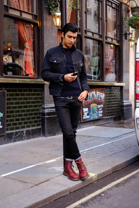 Red Doc Martens Red Doc Martens Outfit, Red Outfit Men, Doc Martens Outfit Men, Burgundy Shoes Outfit, Red Doc Martens, Martens Outfit, Dr Martens Outfit, Mens Fashion Suits Casual, Boots Outfit Men