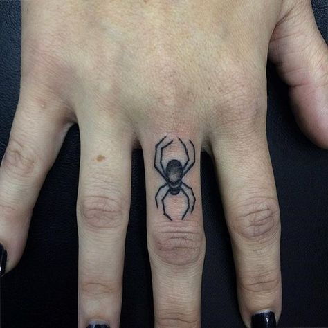 Spider Tattoo On Finger, Finger Spider Tattoo, Spider Finger Tattoo, Teeny Tattoos, Men Finger Tattoos, Spider Tattoos, Herren Hand Tattoos, Tiny Finger Tattoos, Tattoo For Boyfriend