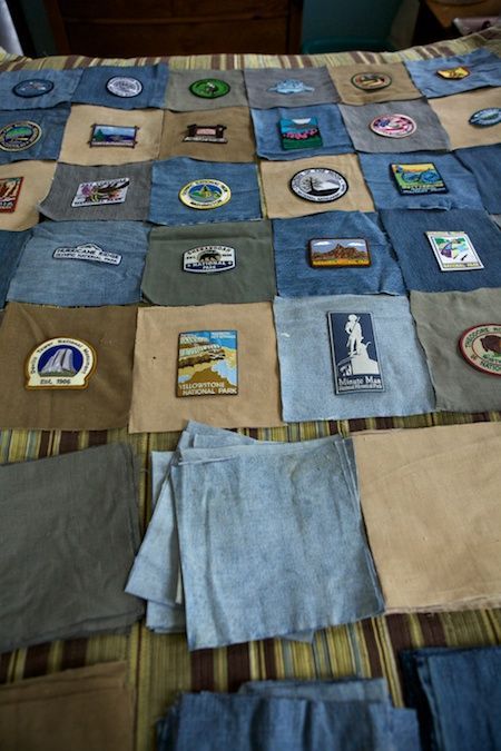 Travel Patches Blanket, Camping Patches Display, National Parks Patches Ideas, National Park Patches Ideas, Travel Patch Blanket, Patch Projects Ideas, National Park Patches Display, Ways To Display Patches, Patch Collection Display Ideas