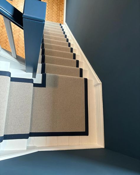 Immaculate install by the very talented Simon based in Chester. We edged the stair runner in a navy blue herringbone tape. #carpetedging #carpetwhipping #stairrunner #carpetbinding #stairs #staircarpet #carpet #tapebinding Blue Stair Runner, Carpet Stairs, Stair Runner, Chester, Herringbone, Hallway, Stairs, Carpet, Navy Blue