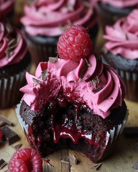 Raspberry Chocolate Lava Cupcakes Recipe Delight - optimal recipes Chocolate Lava Cupcakes, Lava Cupcakes, Raspberry Buttercream Frosting, Raspberry Cupcakes, Raspberry Buttercream, Raspberry Chocolate, Chocolate Lava, Rich Chocolate Cake, Chocolate Delight