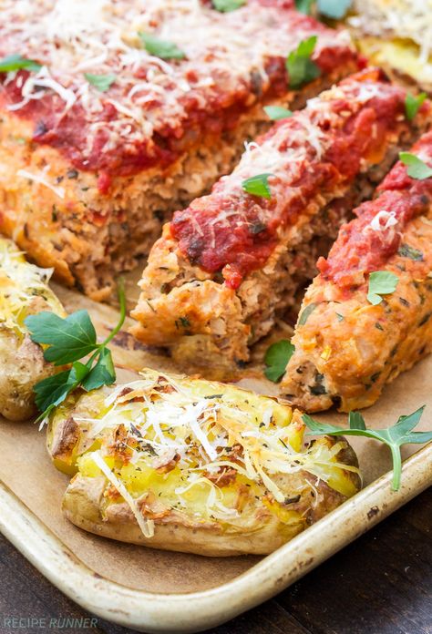 Italian Turkey Meatloaf with Parmesan Rosemary Smashed Potatoes Fancy Meatloaf, Italian Turkey Meatloaf, Meat Loaves, Turkey Meals, Italian Meatloaf, Meatloaf Dinner, Runners Food, Smashed Potatoes Recipe, Italian Turkey