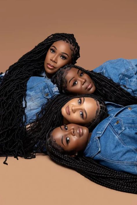 Braided Hair Photoshoot, Braids Photoshoot Ideas Black Women, Braider Photoshoot Ideas, Creative Hair Photoshoot Ideas Weave, Braid Photoshoot Ideas Black Women, Hair Photoshoot Ideas Black Women, Hair Photoshoot Ideas Braids, Braids Photoshoot Ideas, Cosmetology Photoshoot