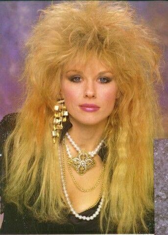 80s Hair Rock, 80s Hair Women, Hair Fails, 80s Hair, Talcum Powder, Hair Tips, Hairstyles Haircuts, Dry Shampoo, Go Out