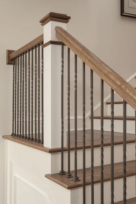 Stairs Remodel, Indoor Stair Railing, Wood Railings For Stairs, Stair Railing Makeover, Farmhouse Stairs, Indoor Railing, Stairs Wall, Metal Stair Railing, Design Stairs