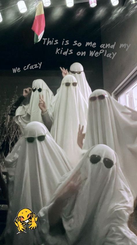 Six People Friend Group Aesthetic, Holoween Costums Aesthetic, Group Costume 4 People, Ghost Costume With Sunglasses, Group Ghost Photoshoot, 3 People Friend Group, Group Pic Ideas Aesthetic, Group Of Friends Aesthetic Wallpaper, Six People Friend Group