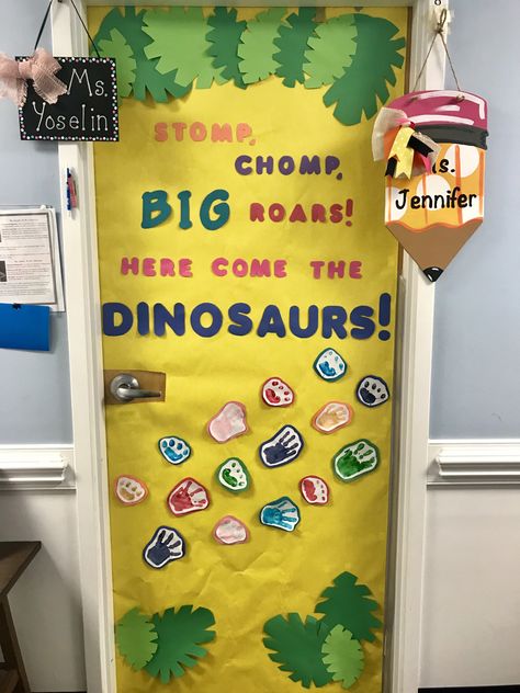 Classroom Door Ideas Dinosaurs, Dinosaur Preschool Bulletin Board, Dinosaur Preschool Decorations, Dinosaur Daycare Theme, Dinosaur Theme Bulletin Board, Dinosaur Hallway Decorations, Classroom Dinosaur Theme, Dinosaur Theme Preschool Bulletin Boards, Dinosaur Classroom Ideas