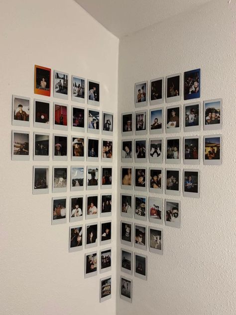 Photowall Ideas, Summer Vision, Cool Room Designs, Easy Room Decor, Polaroid Wall, Dorm Wall Decor, Cute Diy Room Decor, Room Redesign, Pinterest Room Decor