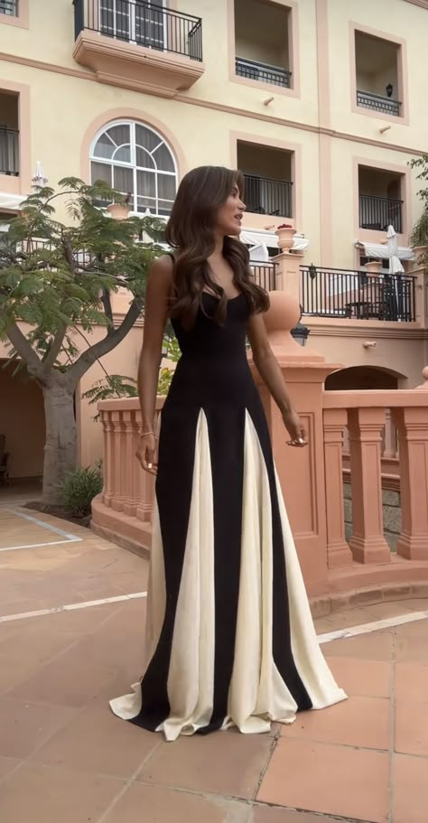 Black Gown Outfit Classy, Cream Color Dress For Wedding, Not Revealing Dress, Maxi Dress For Wedding Guest Classy, Black Outfit Classy Elegant, Hollywood Chic Outfits, Black And White Fancy Dress, Black And White Aesthetic Dress, Fancy Long Dresses Classy