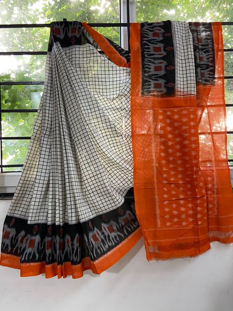 Cotton Sarees Online Shopping, Ikkat Blouse, Cutwork Saree, Cotton Sarees Handloom, Pattu Saree Blouse Designs, Cotton Sarees Online, Cotton Saree Designs, Jamdani Saree, Bridal Silk Saree