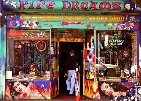 The Pipe Dreams shop, Haight Ashbury © David Ohmer - Flickr Creative Commons San Francisco Shopping, Haight Ashbury, Golden City, Free Love, San Francisco Travel, Pipe Dream, California Wine, California Dreamin', Love And Peace