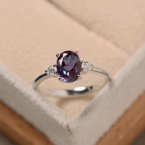 Gothic Engagement Ring, Alexandrite Jewelry, June Birthstone Ring, Black Gold Jewelry, Alexandrite Ring, Gothic Jewelry, June Birth Stone, Birthstone Ring, Ring Verlobung