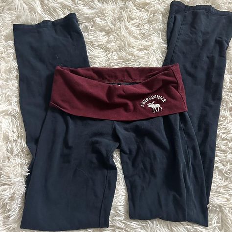 vintage abercrombie flare pants!🩶  these are so cute... - Depop Dream Clothes Y2k, Dream Clothes Pants, Abercrombie Fitch Aesthetic, Cute Clothes Aesthetic, 2000s Pants, Y2k Closet, Vintage Track Pants, Vintage Abercrombie And Fitch, Vintage Bottoms