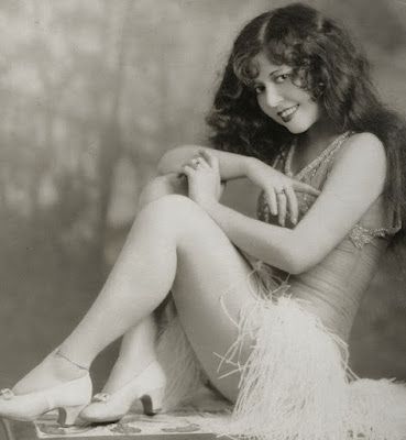 Silent Movie Stars, Ann Pennington, Ziegfeld Follies, Old Pics, Silent Movie, Victorian Women, Rare Photos, Vintage Beauty, Old Hollywood