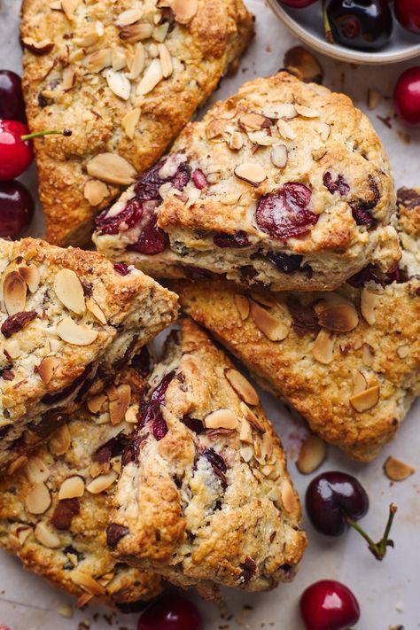 Fresh Cherry Scones, Cherry Scones, Cherry Bread, Drop Scones, Scones Recipe Easy, Scones Easy, Fresh Cherry, Savory Scones, Breakfast Sweets