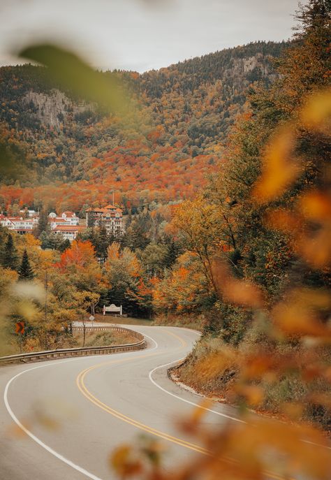 Autumn Nostalgia, Fall Bonfire, Fall Scenery, Posters Ideas, Hey Pumpkin, Beautiful Vacation Destinations, Mountains Aesthetic, Fall Girl, Unhealthy Obsession