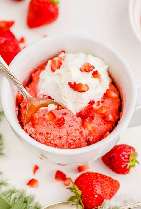 The Easiest Strawberry Mug Cake | Table for Two Cake Mix Mug Cake, Strawberry Mug Cake, Strawberry Mug, Easy Mug Cake, Cake Recipes At Home, Microwave Cake, Cake With Strawberry, Cake Strawberry, Strawberry Cake Mix