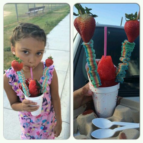 C Chamoy Snacks, Raspados Recipe, Snowcone Stand, Snowball Stand, Snack Business, Fruit Cart, Shaved Ice Recipe, Snow Cones Recipes, Snow Cone Stand